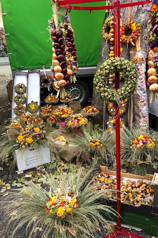 Der Zwiebelmarkt ist eine  der kostenlose Sehenswürdigkeiten Weimar